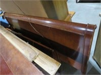 ANTIQUE CHERRY FULL SIZE BED WITH RAILS