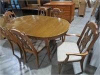 SOLID WOOD OVAL DINING TABLE WITH 6 CHAIRS
