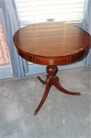 Mersman mahogany drum top table with 1 drawer 24"