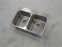 31 In. Double Stainless Steel Kitchen Sink