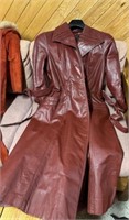 Lot #17 - Vintage 70s Ladies Leather Coat 15/16