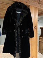 Vntg 1950s Black Faux Fur Ladies Coat 14/16