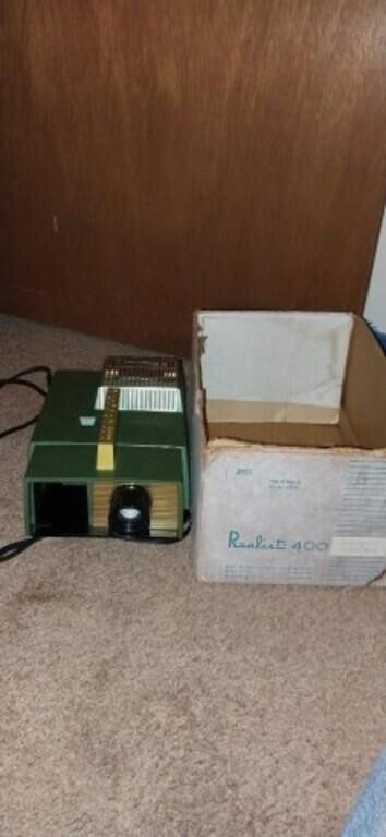 Realist 400 automatic projector