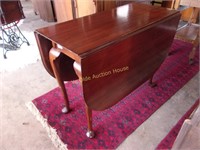 Nice Queen Anne Mahogany Drop Leaf Dining Table