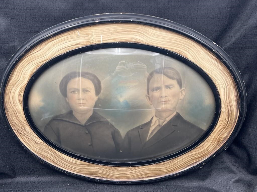 Vintage Bubble Glass Frame with Painted Couple