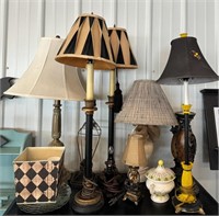LAMP AND HOME DECOR LOT ( NO SHIPPING)
