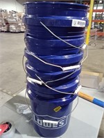 6 Lowes Buckets