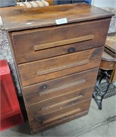 WOOD 5-DRAWER CHEST OF DRAWERS