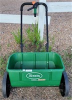 SCOTTS ACCUGREEN 3000 SEED SPREADER