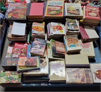 PALLET OF ASSORTED COOK BOOKS