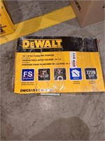 DeWalt 15 1/2 ga flooring staples