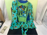 MINECRAFT PAJAMAS & ROBE SET SIZE 8 NEW NO TAGS