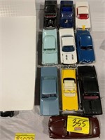 10 PLASTIC MODEL CARS