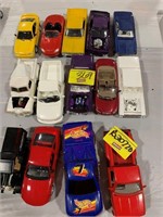 14 PLASTIC MODEL CARS