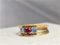 10K yellow Gold 3 Stone Ring Ruby/Topaz