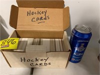 BOX OF HOCKEY CARDS, CAN OF SEALED STL BLUES