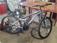 Mongoose - 7 Speed Mountain Bike