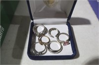 COLLECTION OF 6 FASHION RINGS