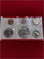 1977 US Mint Uncirculated Coins