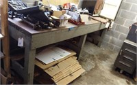 LARGE WOODEN WORK BENCH