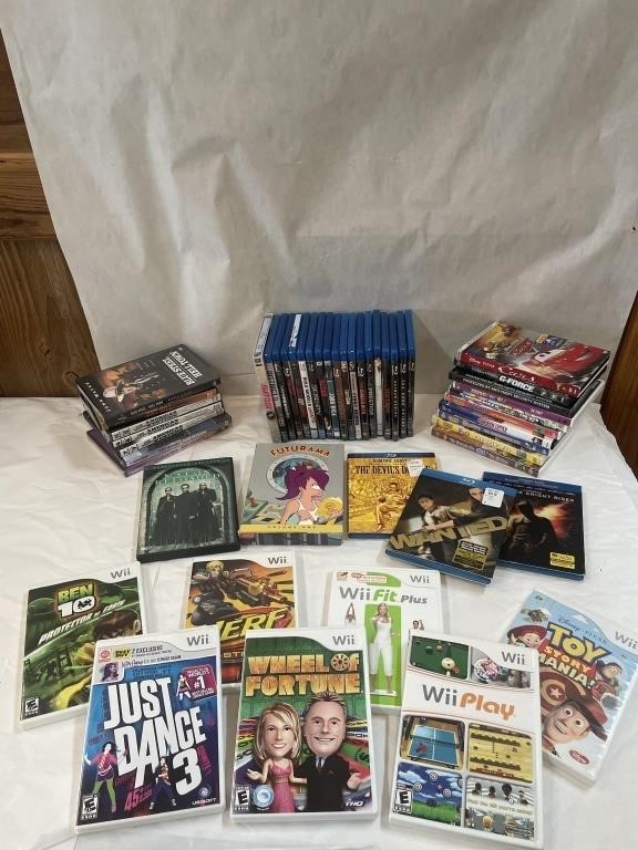 Large Lot of Wii Games & Blue Ray DVD's