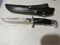 Buck 119 hunting knife w sheath