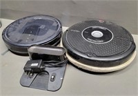 2 Robot Vacuums 1 Charger Dock