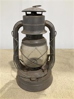 Dietz #2 D-Lite kerosene lantern good glass,14”