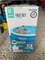 Brand new pool and pump 12'x30"