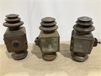 3 carriage lanterns 1 electric, Ford 110, Castle