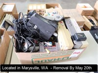 LOT, ASSORTED NINTENDO GAME CONSOLES,