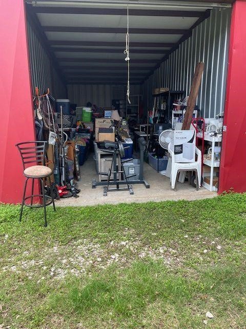Privately Owned Online 12 x 30 Storage Auction - Clayton, TX