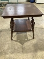 Vintage wooden table 28x28x28