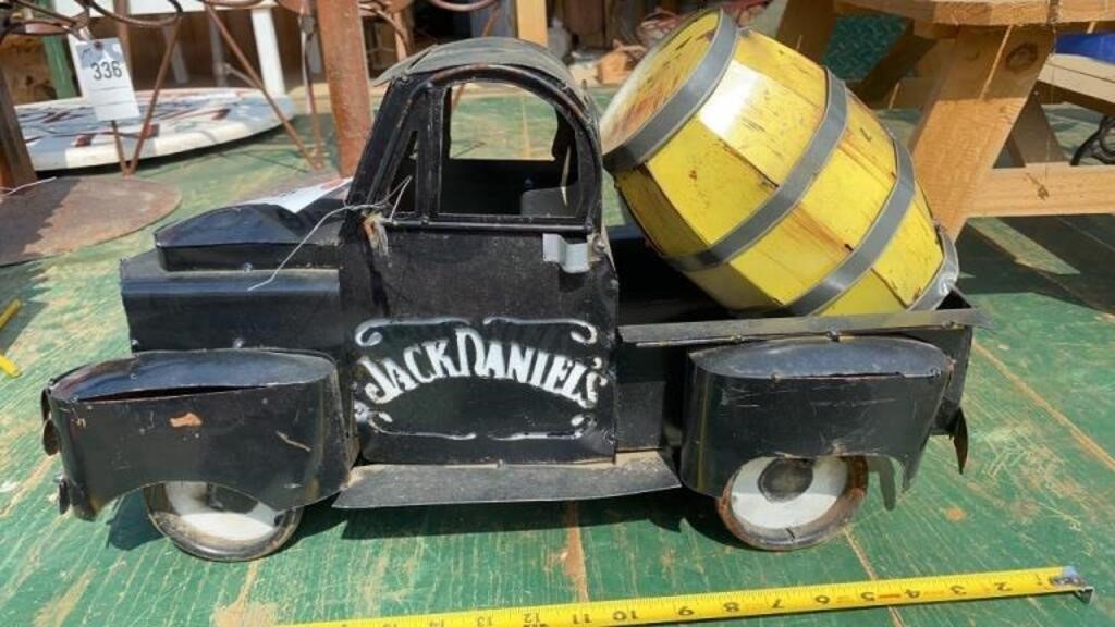 Jack Daniels Tin Truck