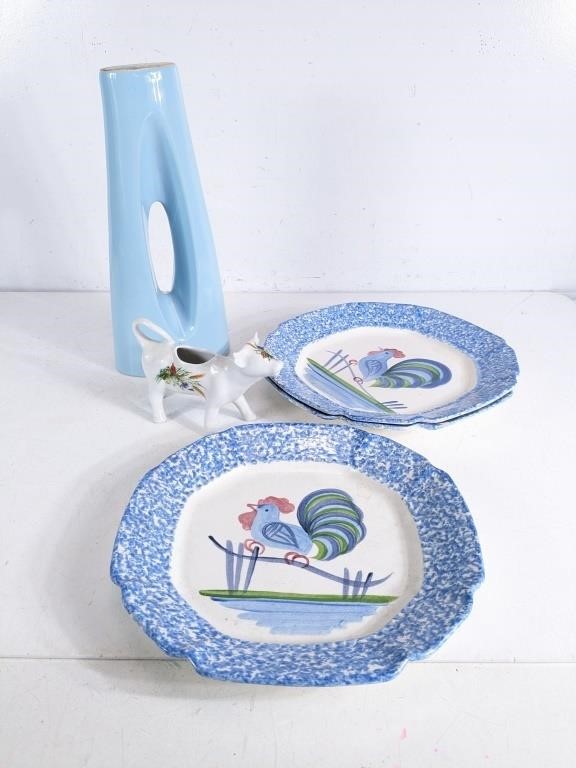 (1) Vintage Blue Spongeware Plate w/ Vase Set