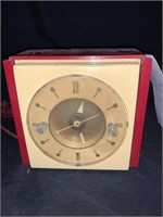 VINTAGE GENERAL ELECTRIC CLOCK - NOT TESTED