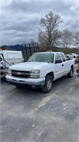 2006 CHEVY 1500 (WHITE) ***DOESN'T START