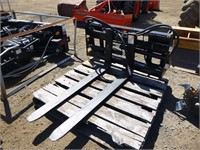 AGT Skid Steer Hydraulic Forks & Frame