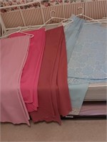 5 tablecloths, pink blue mauve