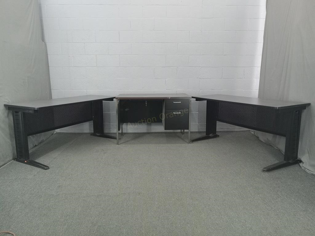 3x The Bid Metal Frame Mfg Top Desks