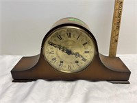 Tradition mantle clock- made in Germany- has key-