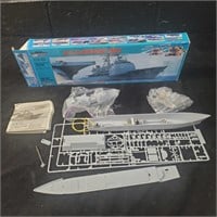 USS Bunker Hill Scale Model  - XC