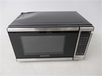 "As Is" BLACK+DECKER EM720CB7 Digital Microwave