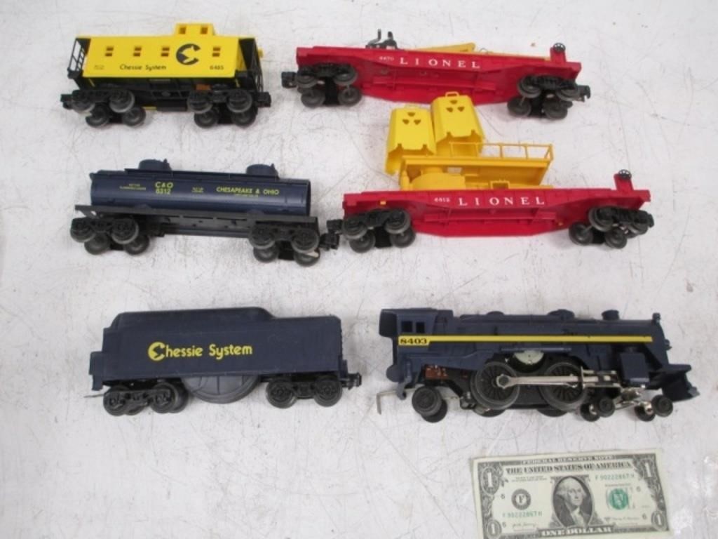 Lot of Lionel Model Toy Train Cars - 8403 Chessie