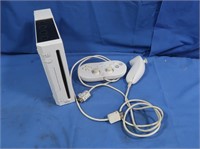Wii Console Model RVL-001 (USA) w/Controller