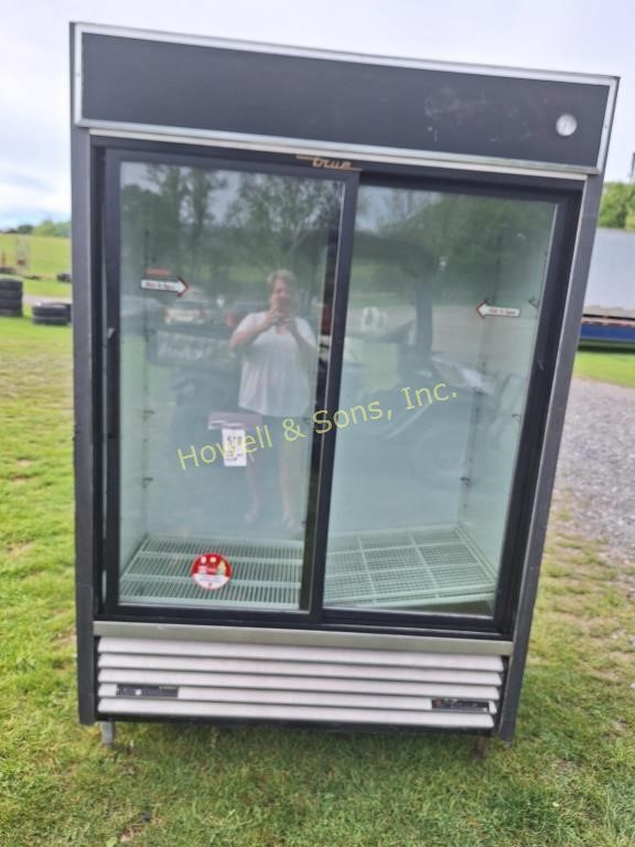 True Slide Door Glass Cooler