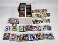 LOT OF VARIOUS SPORTS CARDS