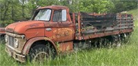 Ford 600 Dump Truck
