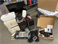 Police Auction: Lot Of Computer / Electronics
