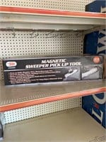 Magnetic Sweeper Pick Up Tool